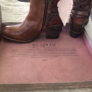 Bed stu booties
